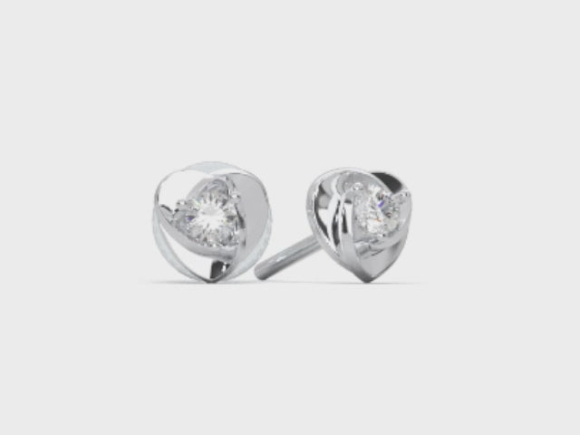 Heart-Shaped 18K Gold Earing