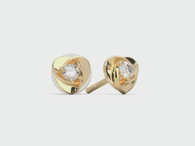 Heart-Shaped 18K Gold Earing