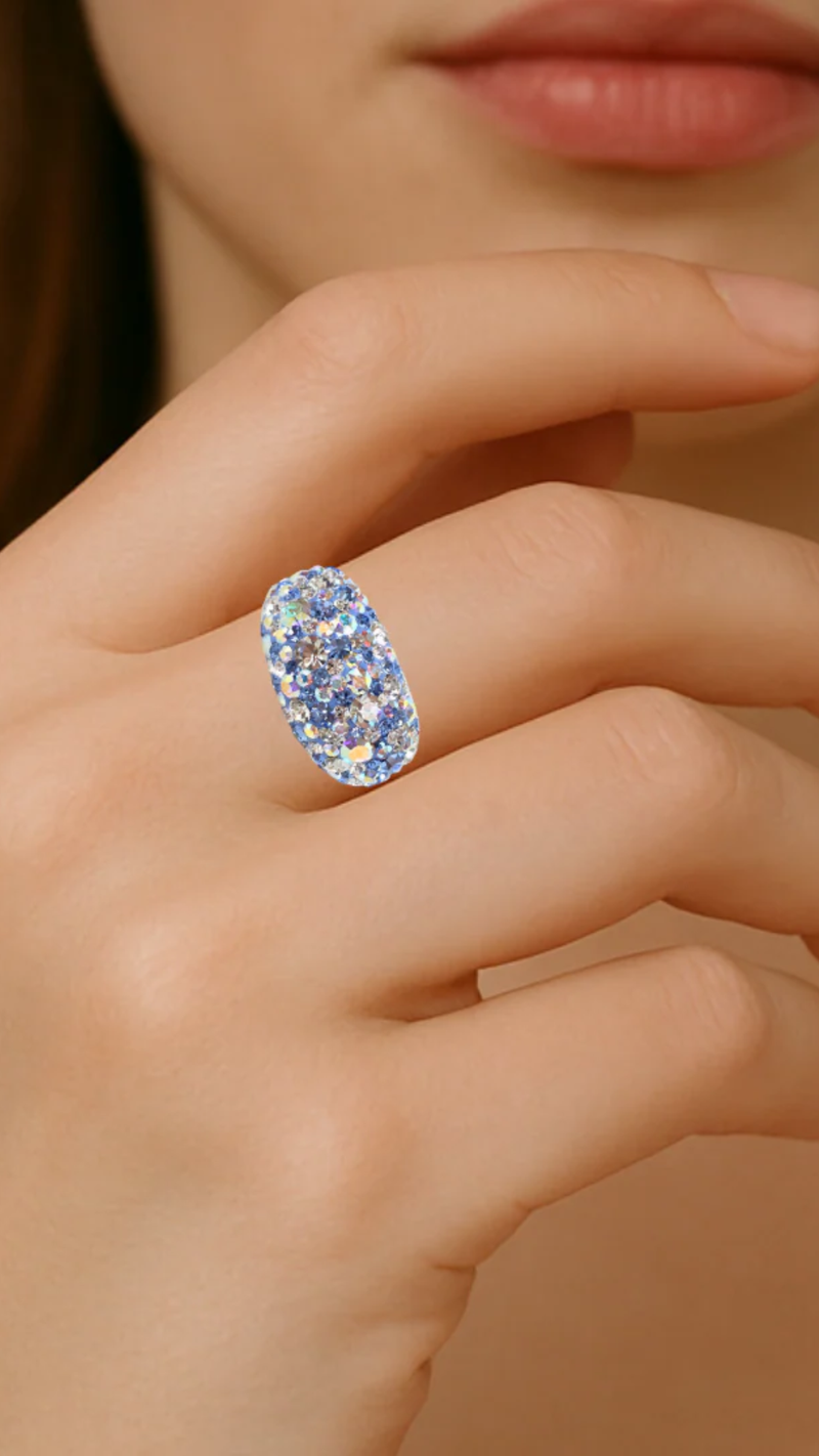 Slim ring embellished with crystal from europe