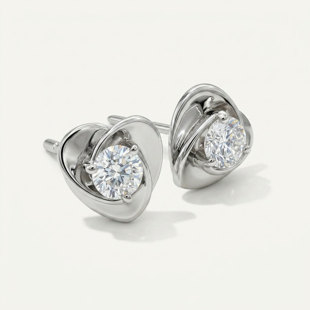 Heart-Shaped 18K Gold Earing
