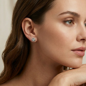 Trinity Interlock 18K Gold Earing