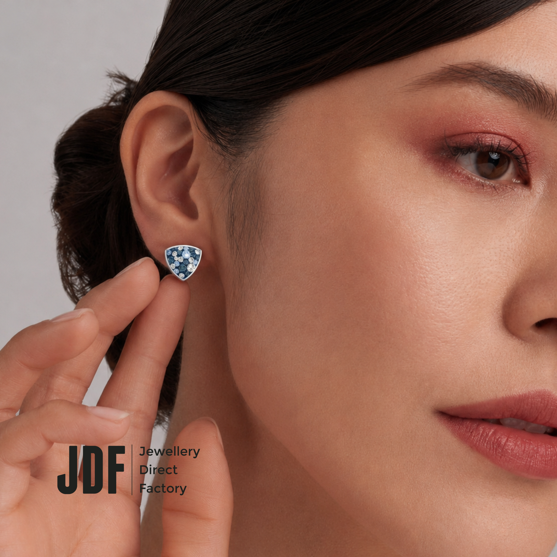 Aurora Shield Earrings with Crystals from Europe