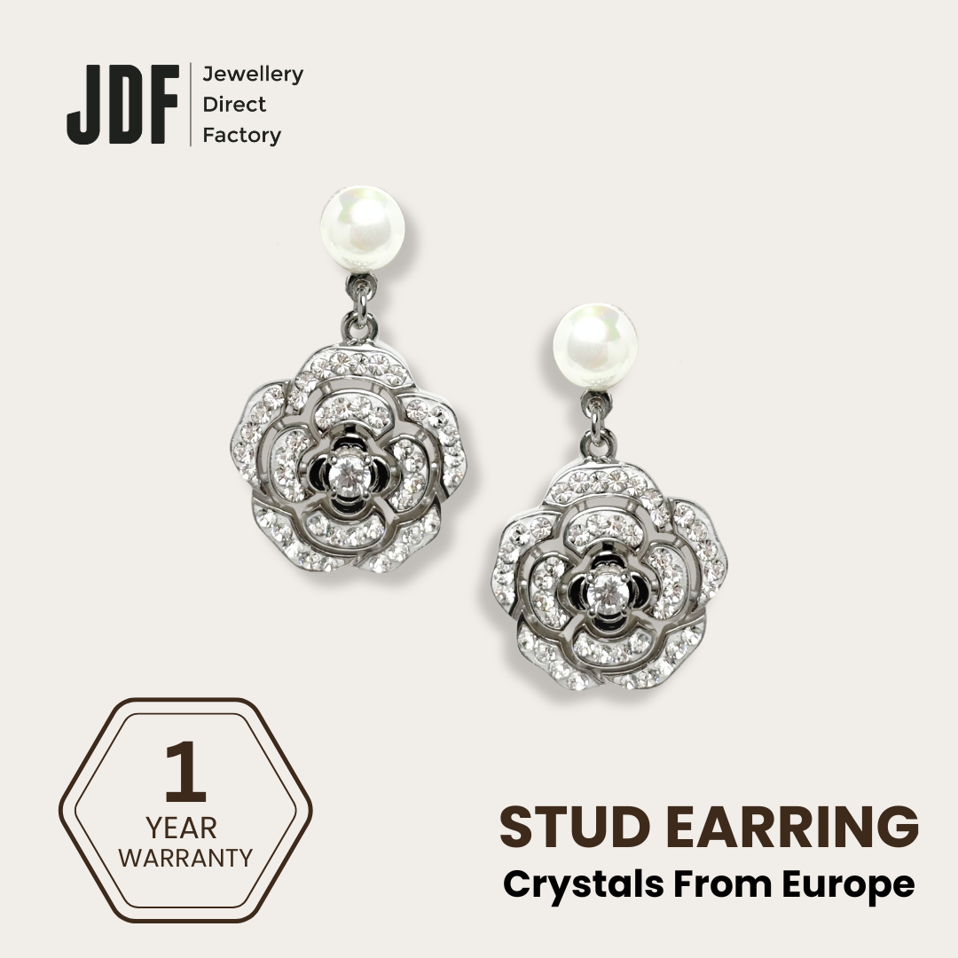 Camelia Dangling Earring with Pearl