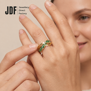 Crisscross Solitaire Ring with Crystal From Europe