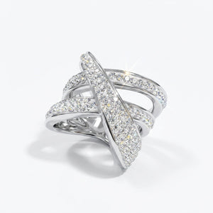 Intertwined Elegance Ring with Crystals from Europe