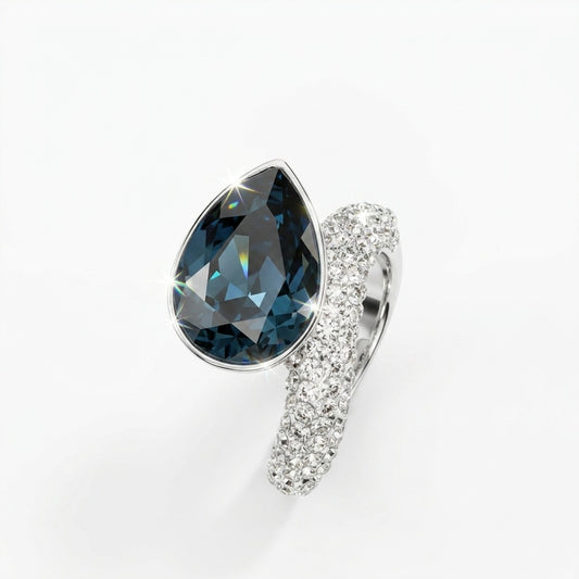 Raindrop Ring with Crystal from Europe