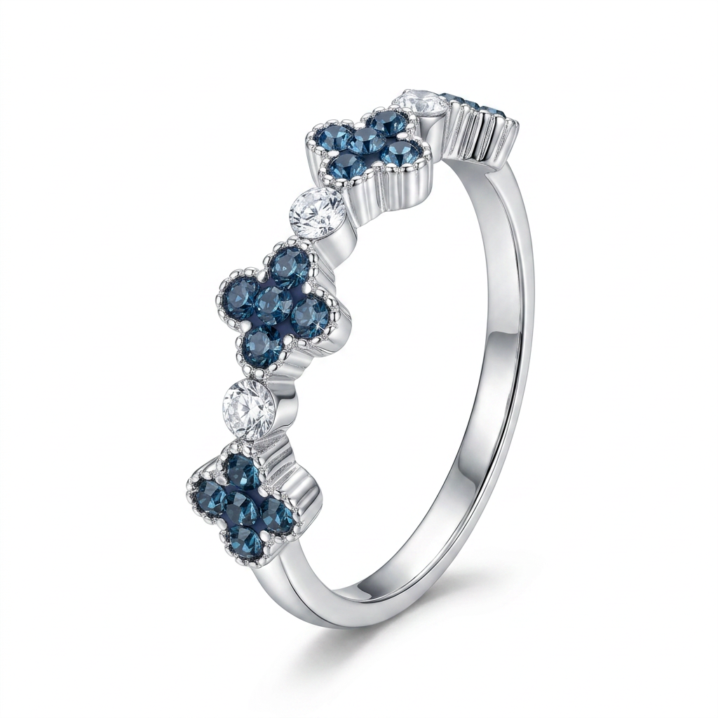 Clover Ring with Crystal From Europe
