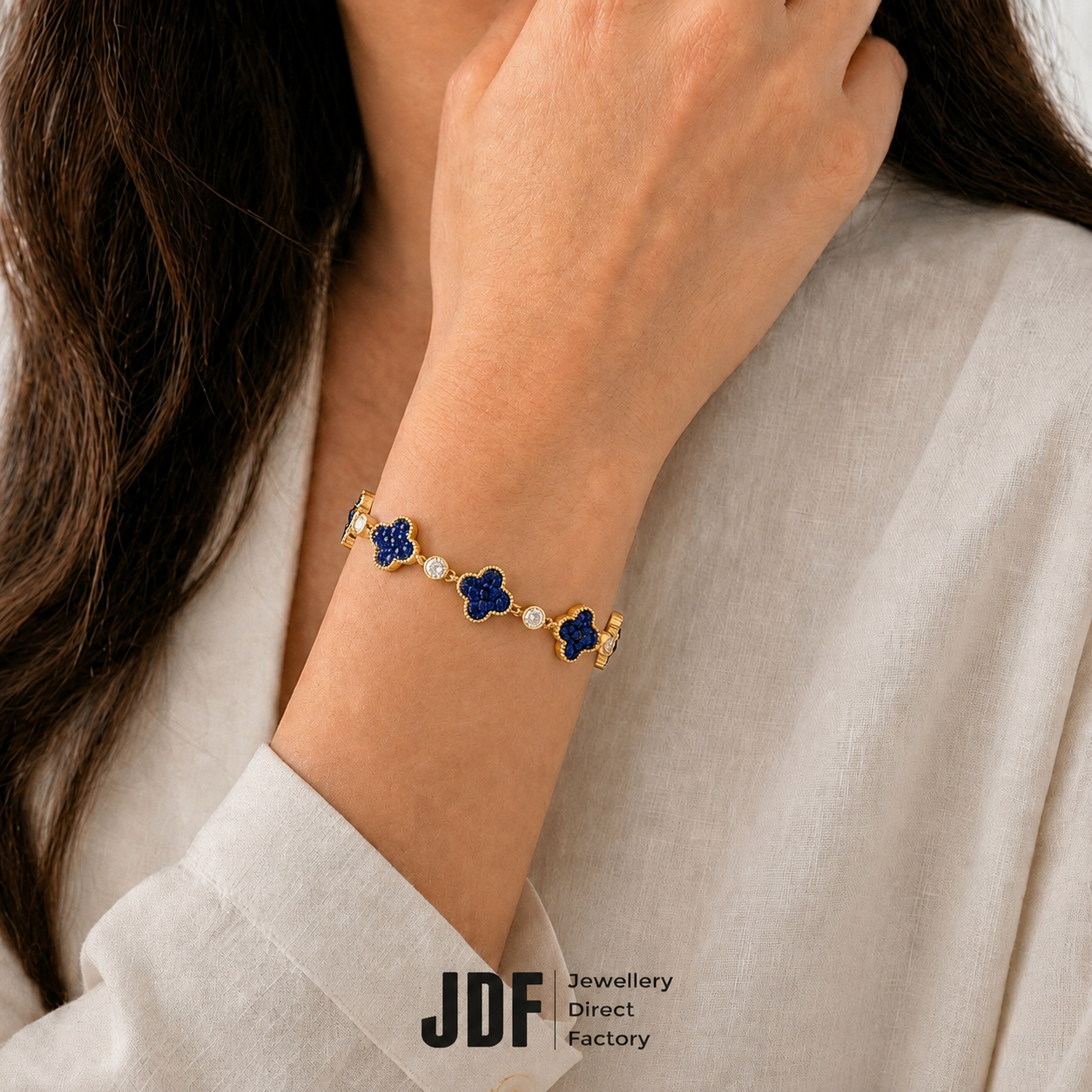 Clover Bracelet with Crystal From Europe