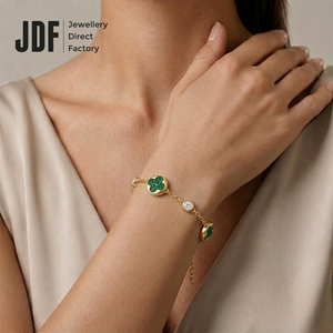 Planet Clover Bracelet with Crystal From Europe