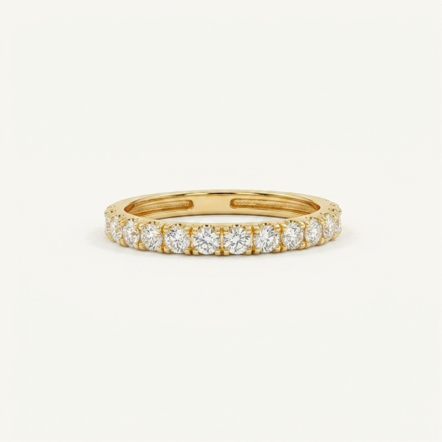 The Essential 18k 2.5mm Classic Band