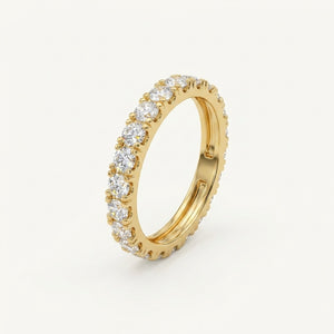 The Essential 18k 2.5mm Classic Band